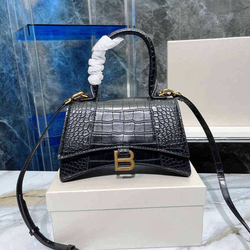 Designer Luxury Handbags Balencaigas Tiktok, the 2022 Latest b Show, Hourglass, Fashion, All Match, Shoulder Lift., Black hardware
Designer Luxury Handbags Balencaigas Tiktok, the 2022 Latest b Show, Hourglass, Fashion, All Match, Shoulder Lift., Black hardware