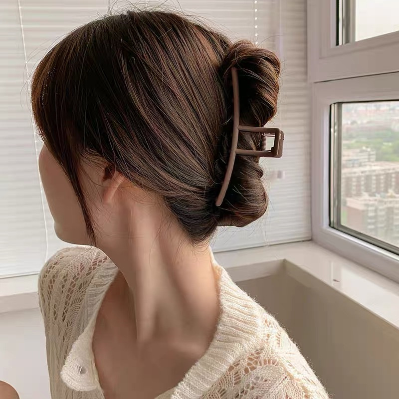 Yamog Women Pure Color T Word Large Hair Clips Clamp Frosted Scrunchies Plastic Resin Hair Claw Clip Europe Korea Female Geometric Ponytail Hairpins Length 13 CM
Yamog Women Pure Color T Word Large Hair Clips Clamp Frosted Scrunchies Plastic Resin Hair Claw Clip Europe Korea Female Geometric Ponytail Hairpins Length 13 CM