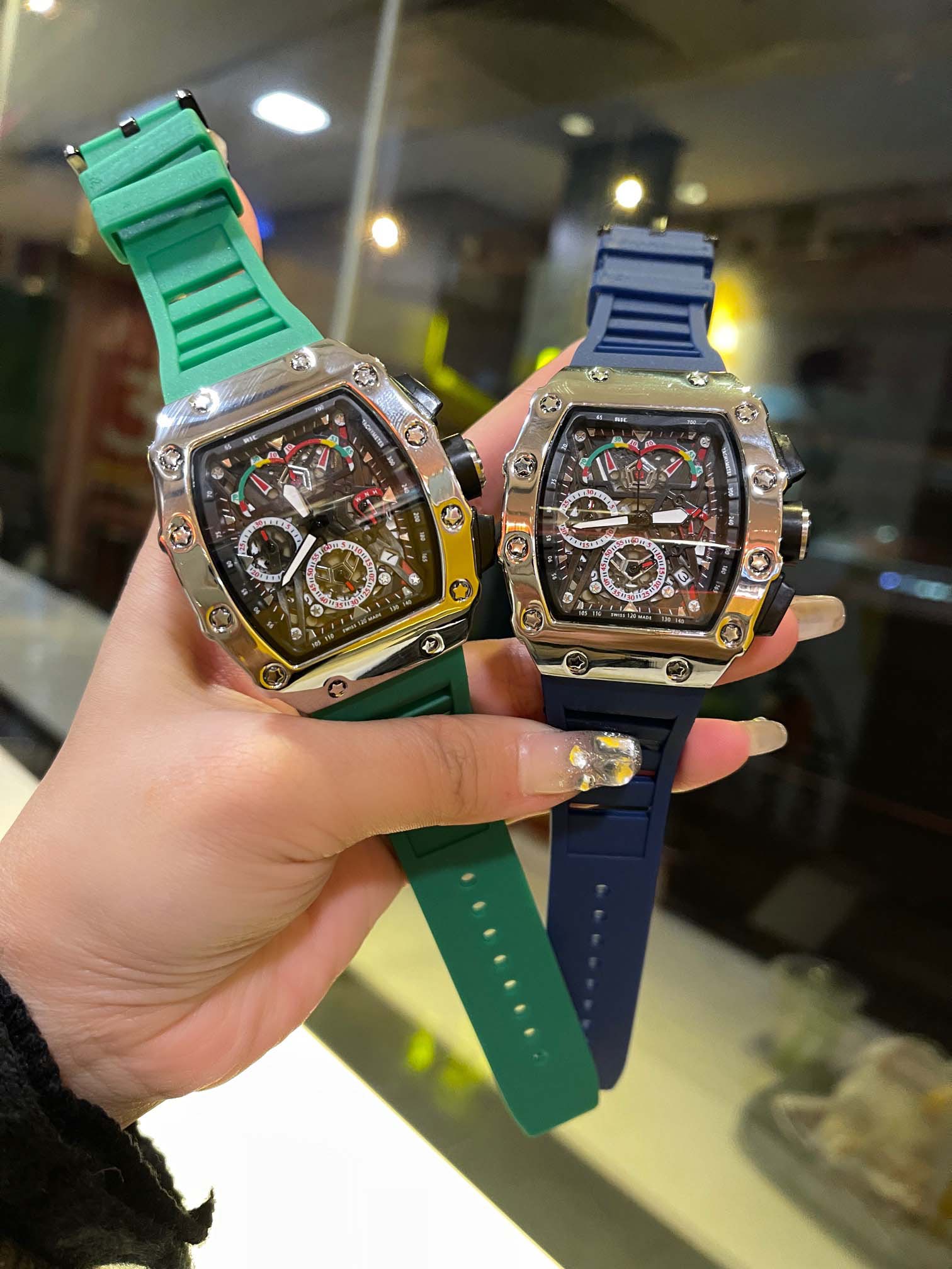 New Brand 2022 Silicone Quartz Movement Fashion Mens Time Clock Watches 12 Colors High Quality Men Watch Designer Watch Wholesale Male Gifts Wristwatch