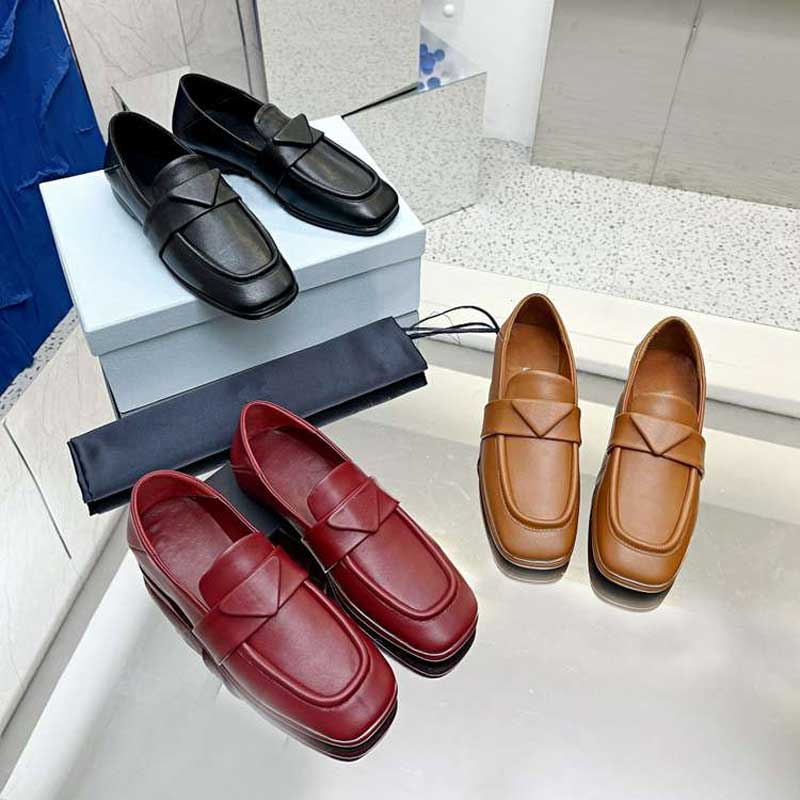 women casual shoes loafers fabric leather sneakers bottom low cut classic black red brown dress shoe mens with logo size 35-41
women casual shoes loafers fabric leather sneakers bottom low cut classic black red brown dress shoe mens with logo size 35-41