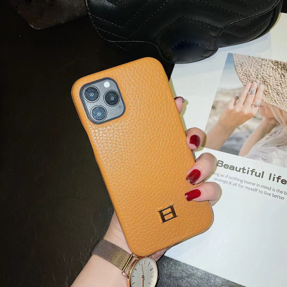 Luxurys Designers Cell Phone Cases High end litchi texture with Inverted Triangle for iPhone 11 11pro 11promax 12 12pro 12promax XS XR 7 8 Plus, Orange
Luxurys Designers Cell Phone Cases High end litchi texture with Inverted Triangle for iPhone 11 11pro 11promax 12 12pro 12promax XS XR 7 8 Plus, Orange