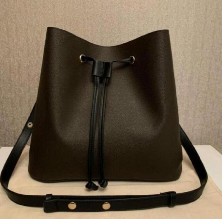 2022LL NEW Bucket BagTop luxury Designer IV Crossbody Shoulder Bags Handbag women's fashion leather handbags wholesale, 01
2022LL NEW Bucket BagTop luxury Designer IV Crossbody Shoulder Bags Handbag women's fashion leather handbags wholesale, 01