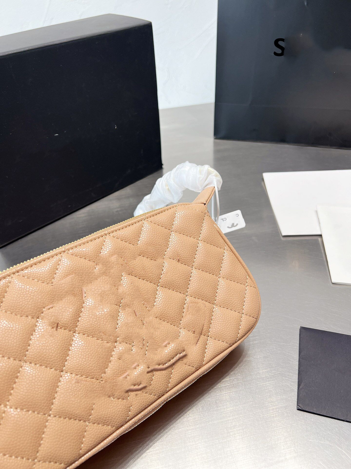 bag High-end Quality Designer Luxury 2022 Summer One Shoulder Crossbody Underarm Chain Bag, Pink
bag High-end Quality Designer Luxury 2022 Summer One Shoulder Crossbody Underarm Chain Bag, Pink