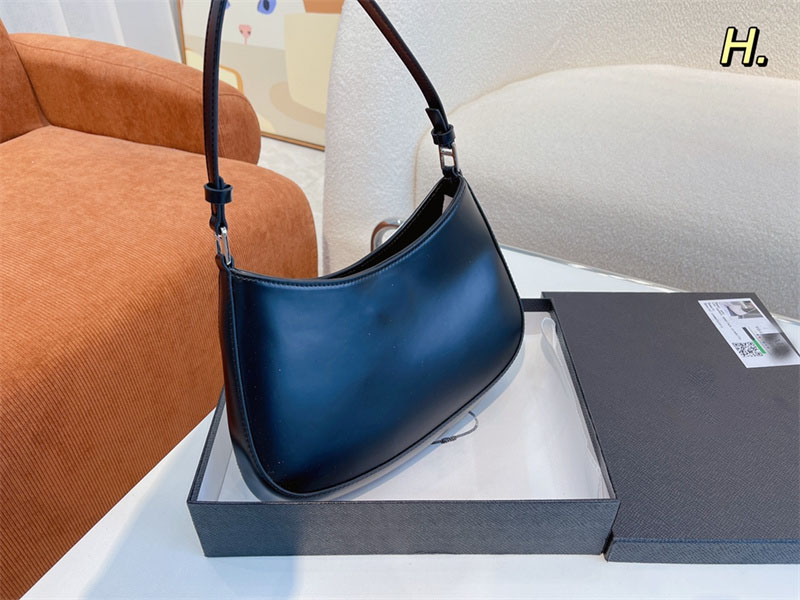 Patent Leather Shoulder Bags Designer Handbags Adjustable Strap Luxuries Designers Women Bag Half Moon Axillary Handbag Lady Luxury Totes Size 28cm*5cm*19cm, Extra shipping cost
Patent Leather Shoulder Bags Designer Handbags Adjustable Strap Luxuries Designers Women Bag Half Moon Axillary Handbag Lady Luxury Totes Size 28cm*5cm*19cm, Extra shipping cost