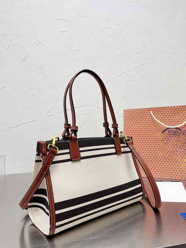 Handbags Bags Tote Ladies Handbag Shoulder Leather Designer Shopping Large Capacity Crossbody Female Purses 220324, Brown
Handbags Bags Tote Ladies Handbag Shoulder Leather Designer Shopping Large Capacity Crossbody Female Purses 220324, Brown