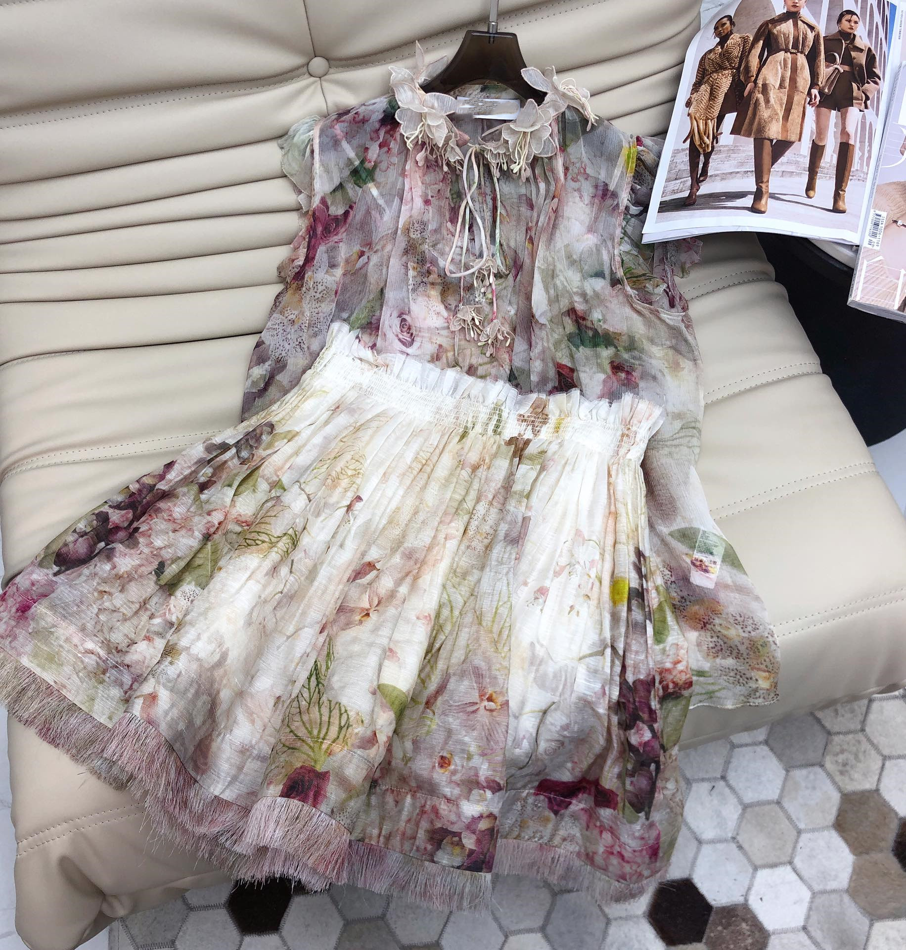 2022 ZIM Spring Collection Floral Two Piece Dress print flowing tank top print waist skirt, Multi
2022 ZIM Spring Collection Floral Two Piece Dress print flowing tank top print waist skirt, Multi