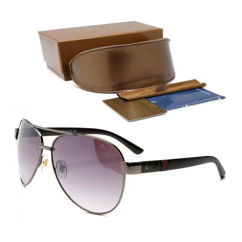 Designer Sunglasses Men's Metal Frame UV400 Fashion Ladies Sunglasses Beach Street Hip Hop Sunglasses Framed Driving Glasses
Designer Sunglasses Men's Metal Frame UV400 Fashion Ladies Sunglasses Beach Street Hip Hop Sunglasses Framed Driving Glasses