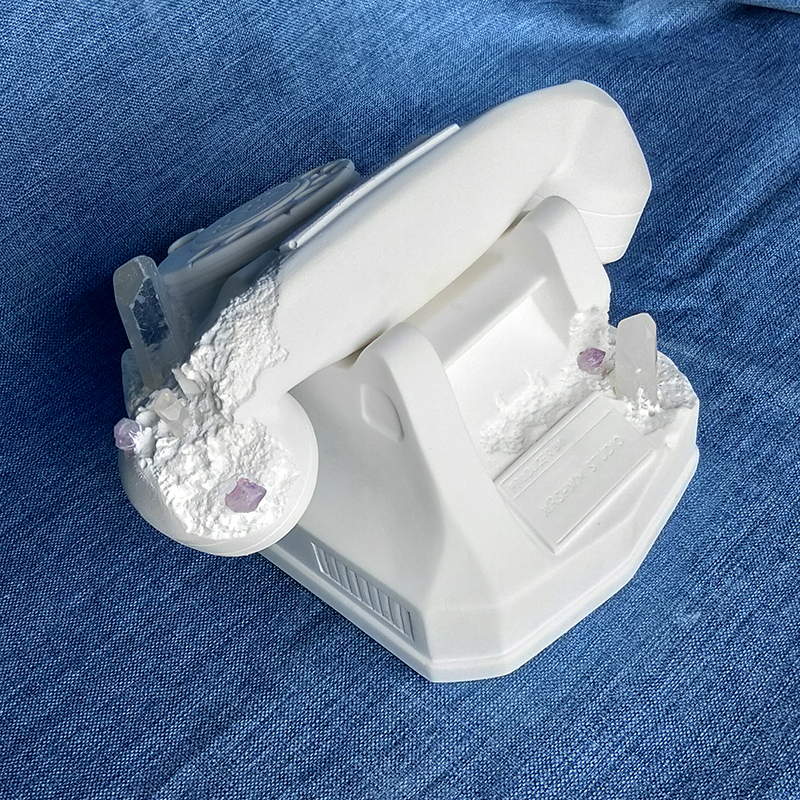 Home Furnishings Artistic Decorative Objects Future Relic Telephone Figurines Hypebeast Collection Plaster Landline Corroded By Crystal Handicraft Sup