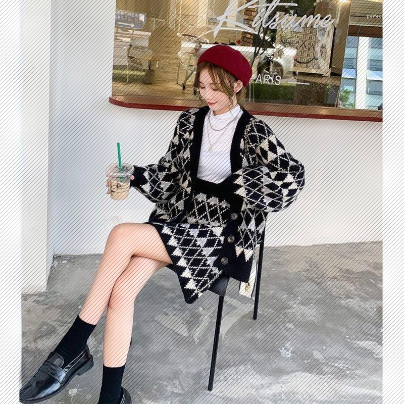 Women's Knits & Tees Autumn Style Hong Kong-style Retro Sweater Jacket Women Cardigan Suit Perf22, Black
Women's Knits & Tees Autumn Style Hong Kong-style Retro Sweater Jacket Women Cardigan Suit Perf22, Black