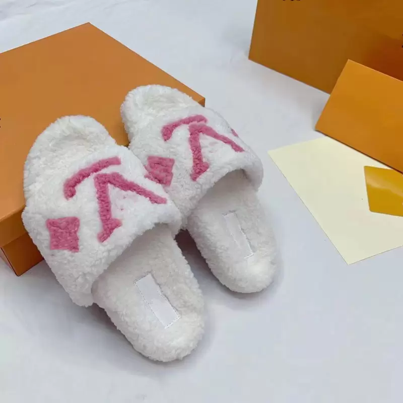 Women plush slippers fluffy cashmere slippers luxury brand Designer shoes warm indoor flip flops fashion anti slip size 35-42 V63