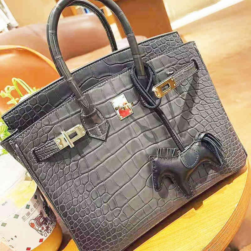Herme Bags Birkins Togo leather Bags Handbag Platinum Hand-held Spoof Crocodile Large Capacity Bridal Women's Messenger, Red
Herme Bags Birkins Togo leather Bags Handbag Platinum Hand-held Spoof Crocodile Large Capacity Bridal Women's Messenger, Red