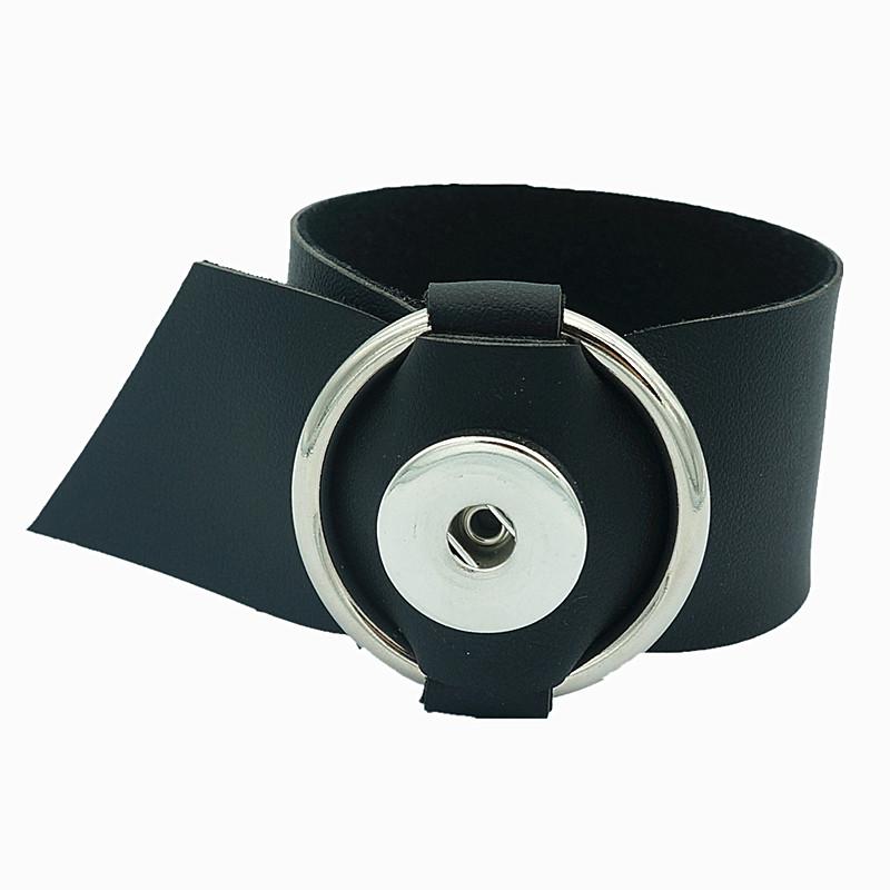 Charm Bracelets Fashion 4colors Round Circle Soft Leather Snap 24cm Fit 18mm Buttons Wholesale SE0176Charm
Charm Bracelets Fashion 4colors Round Circle Soft Leather Snap 24cm Fit 18mm Buttons Wholesale SE0176Charm