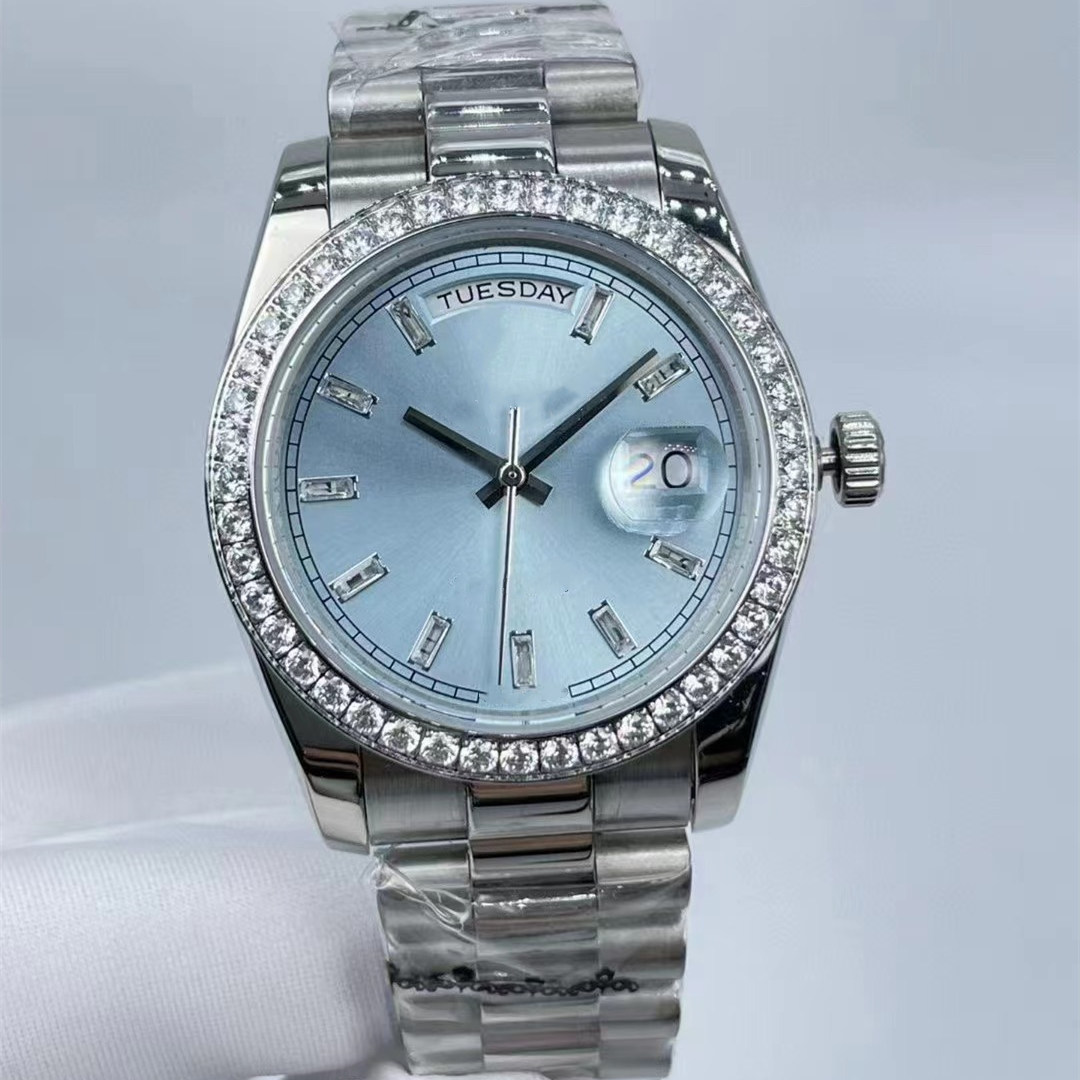 Luxury designer Classic Fashion Automatic Watch inlaid withBlue face stereoscopic nail size 36mm sapphire glass a ladies' favorite Christmas gift
Luxury designer Classic Fashion Automatic Watch inlaid withBlue face stereoscopic nail size 36mm sapphire glass a ladies' favorite Christmas gift