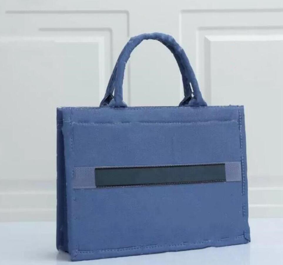 Handbag tote onthego Fashion Famous designer Women canvas Handbags Mess enger Bag Shoulder Crossbody Girl High Capacity Portable Mother Package Bags 717# 36*9*26CM, Extra shipping
Handbag tote onthego Fashion Famous designer Women canvas Handbags Mess enger Bag Shoulder Crossbody Girl High Capacity Portable Mother Package Bags 717# 36*9*26CM, Extra shipping