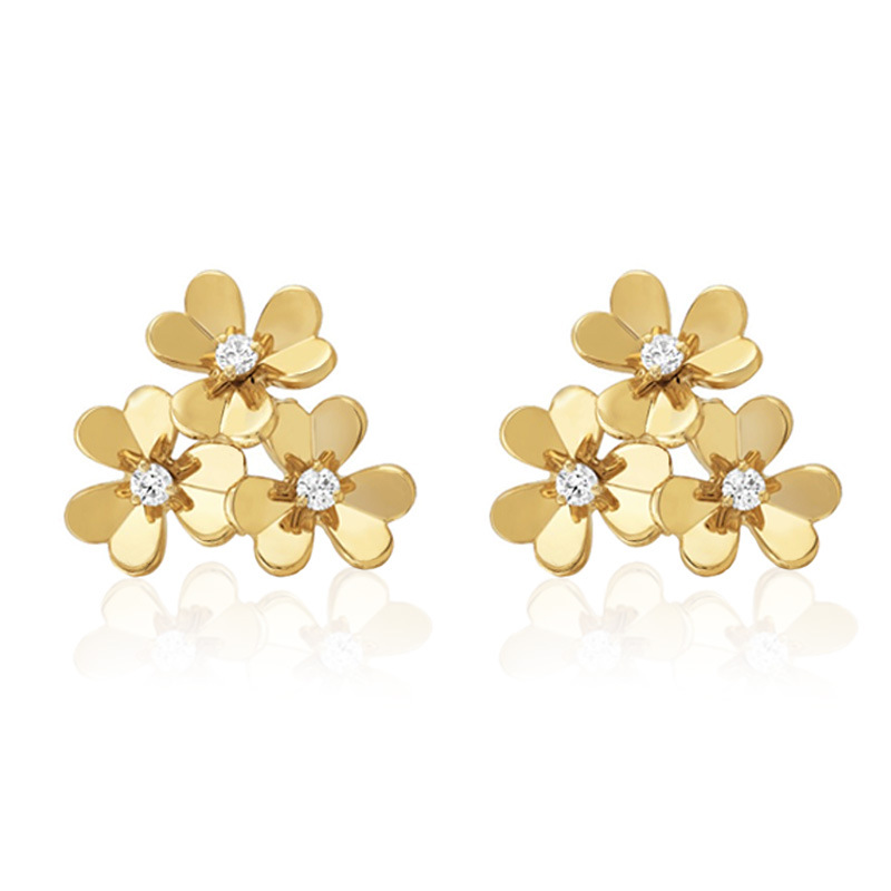 European and American fashion accessories wholesale simple temperament light luxury sense clover smooth diamond inlaid flower earrings earrings
European and American fashion accessories wholesale simple temperament light luxury sense clover smooth diamond inlaid flower earrings earrings