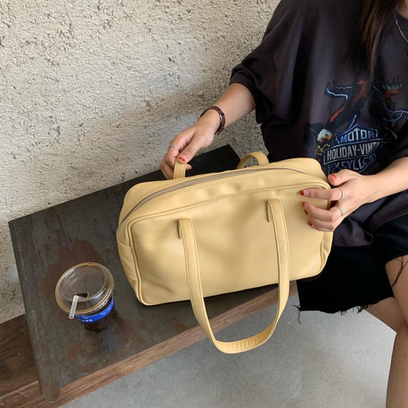 Evening Bags Underarm Shoulder Bag Female Tote Designer Handbag Purse Backpack Women Fashion 2022 PU Leather Zipper High Capacity, Black
Evening Bags Underarm Shoulder Bag Female Tote Designer Handbag Purse Backpack Women Fashion 2022 PU Leather Zipper High Capacity, Black