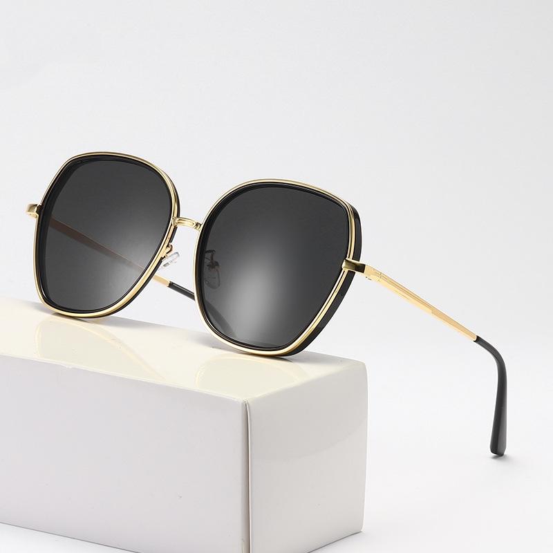 Sunglasses Fashion Female Korean Version Of The Trendy Retro Style Butterfly Women Polarized AS085Sunglasses
Sunglasses Fashion Female Korean Version Of The Trendy Retro Style Butterfly Women Polarized AS085Sunglasses