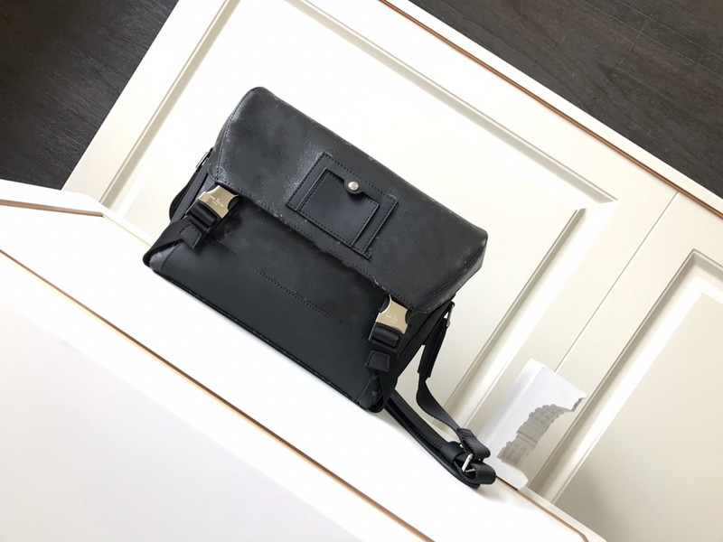 2022 Mens Messenger Bag Genuine Leather Designer Bags Black Briefcases Brand Crossbody Shoulder Purses with Small Purse Fashion Style 04, Black flower
2022 Mens Messenger Bag Genuine Leather Designer Bags Black Briefcases Brand Crossbody Shoulder Purses with Small Purse Fashion Style 04, Black flower