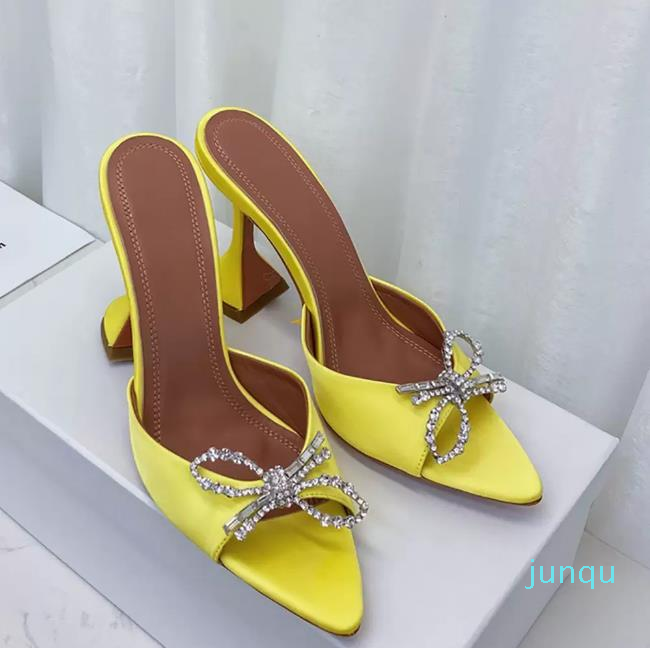 2022 Women Summer Luxury Designer High Heel Sandals Slippers Yellow goblet heel with pointed crystal diamond bow, #1
2022 Women Summer Luxury Designer High Heel Sandals Slippers Yellow goblet heel with pointed crystal diamond bow, #1