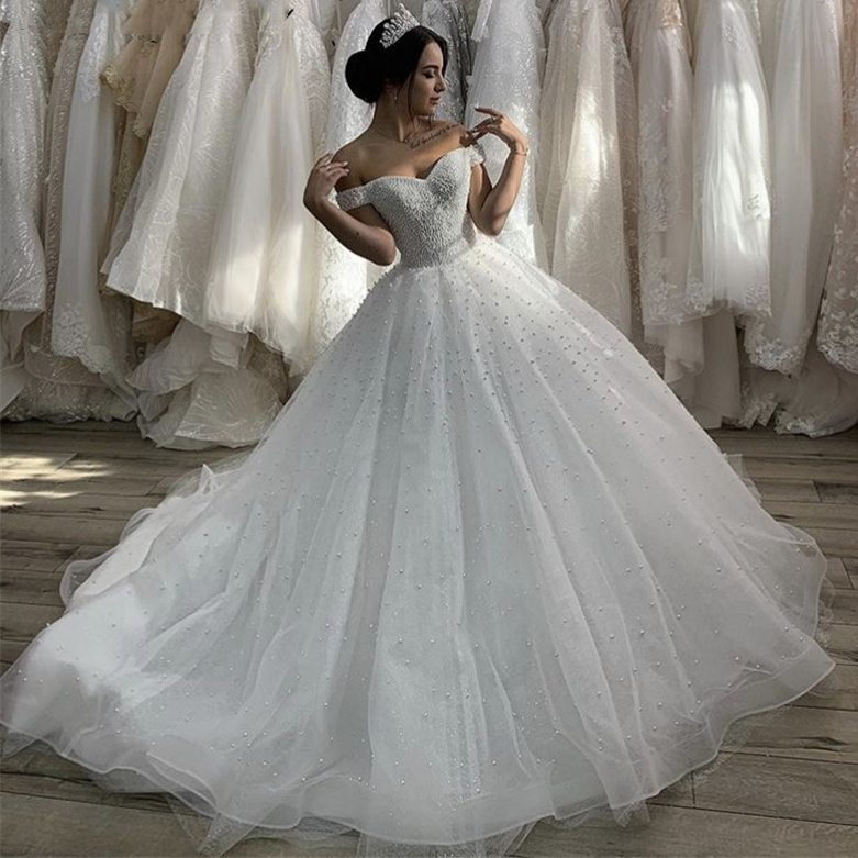 2023 New Beads Crystal Off the Shoulder Sweetheart Lace White Ball Gowns Wedding Dresses for brides Puffy Wedding Gowns