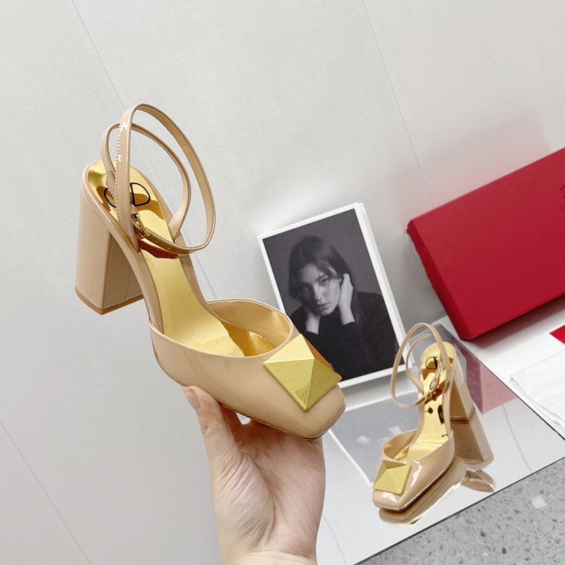 Fashion Designers womens sandals summer heeled Dress shoes willow Buckle decoration chunky heels Genuine Leather shoe quality Ankle Wrap Wom, Black
Fashion Designers womens sandals summer heeled Dress shoes willow Buckle decoration chunky heels Genuine Leather shoe quality Ankle Wrap Wom, Black