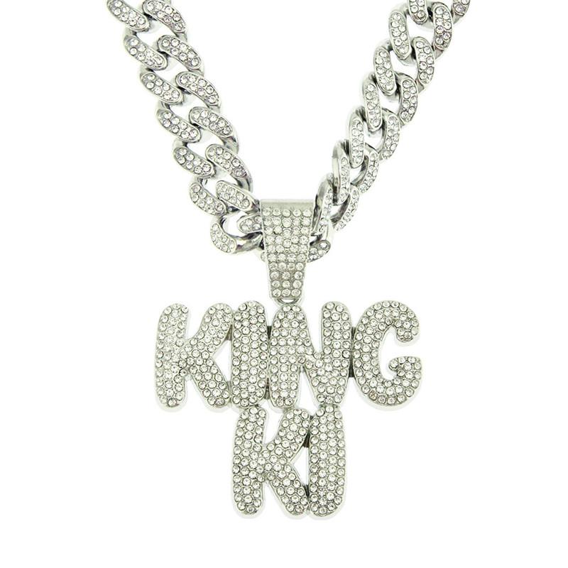 Pendant Necklaces Men Women Hip Hop Miami Cuban Chain Chokers Cubic Zircon Letter King Ki Pendants Hiphop Jewelry DropPendant
Pendant Necklaces Men Women Hip Hop Miami Cuban Chain Chokers Cubic Zircon Letter King Ki Pendants Hiphop Jewelry DropPendant