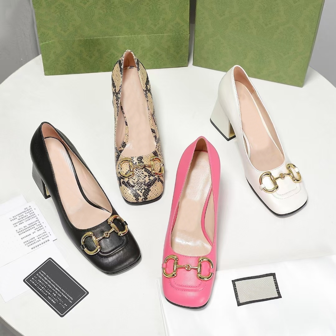 Designer Sandals Women High Heels Go Out One Line Slippers Leather Horseshoe Women Ankle Strap Buckle Horsebit Versatile Vintage Wedding Dress Shoes With Box, White
Designer Sandals Women High Heels Go Out One Line Slippers Leather Horseshoe Women Ankle Strap Buckle Horsebit Versatile Vintage Wedding Dress Shoes With Box, White
