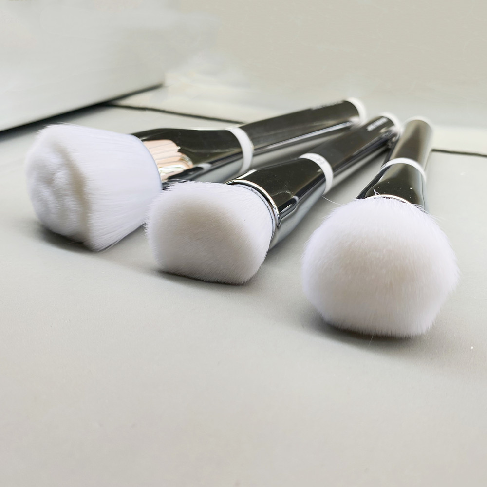 IT Makeup up Brushes Heavenly CC Skin Perfecting 702 Skin-Smoothing Complexion Brush 704 703 - Qualitied Makeup Cosmetics Beauty Tools