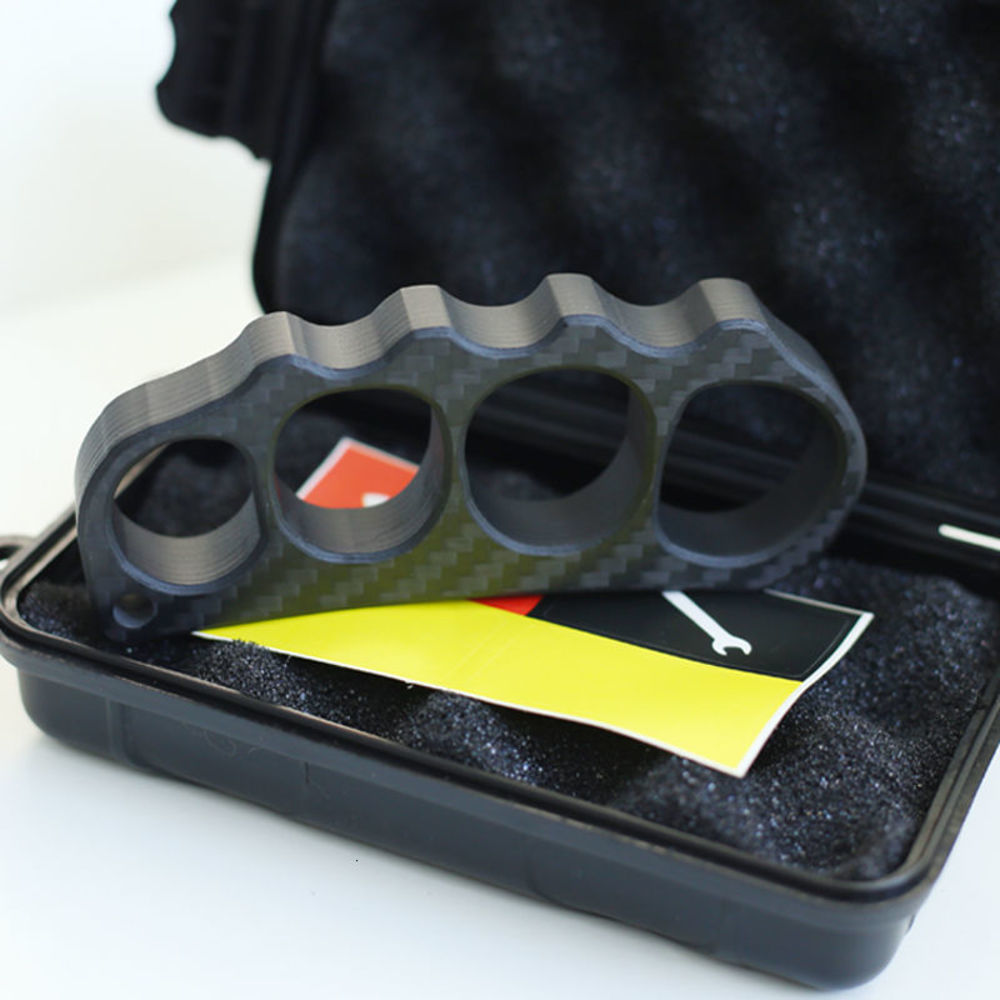 Pea Pod Carbon Caesar Fiber Four Finger Tiger Ring Self Edc Defense Tactics Outdoor Broken Window Buckle Non Metallic Fist JWZV
Pea Pod Carbon Caesar Fiber Four Finger Tiger Ring Self Edc Defense Tactics Outdoor Broken Window Buckle Non Metallic Fist JWZV
