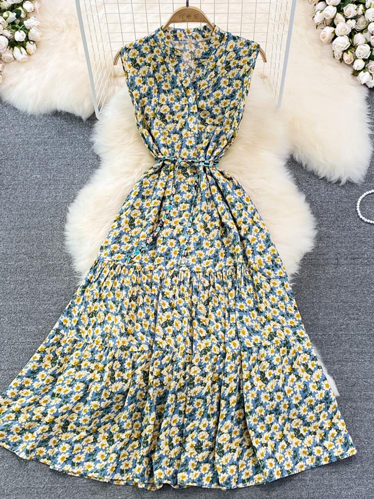 Casual Dresses Summer Women V-Neck High Waist Slim Sleeveless Printed A-Line Dress Fashion Single Breasted Holiday DressesCasual, Yellow
Casual Dresses Summer Women V-Neck High Waist Slim Sleeveless Printed A-Line Dress Fashion Single Breasted Holiday DressesCasual, Yellow