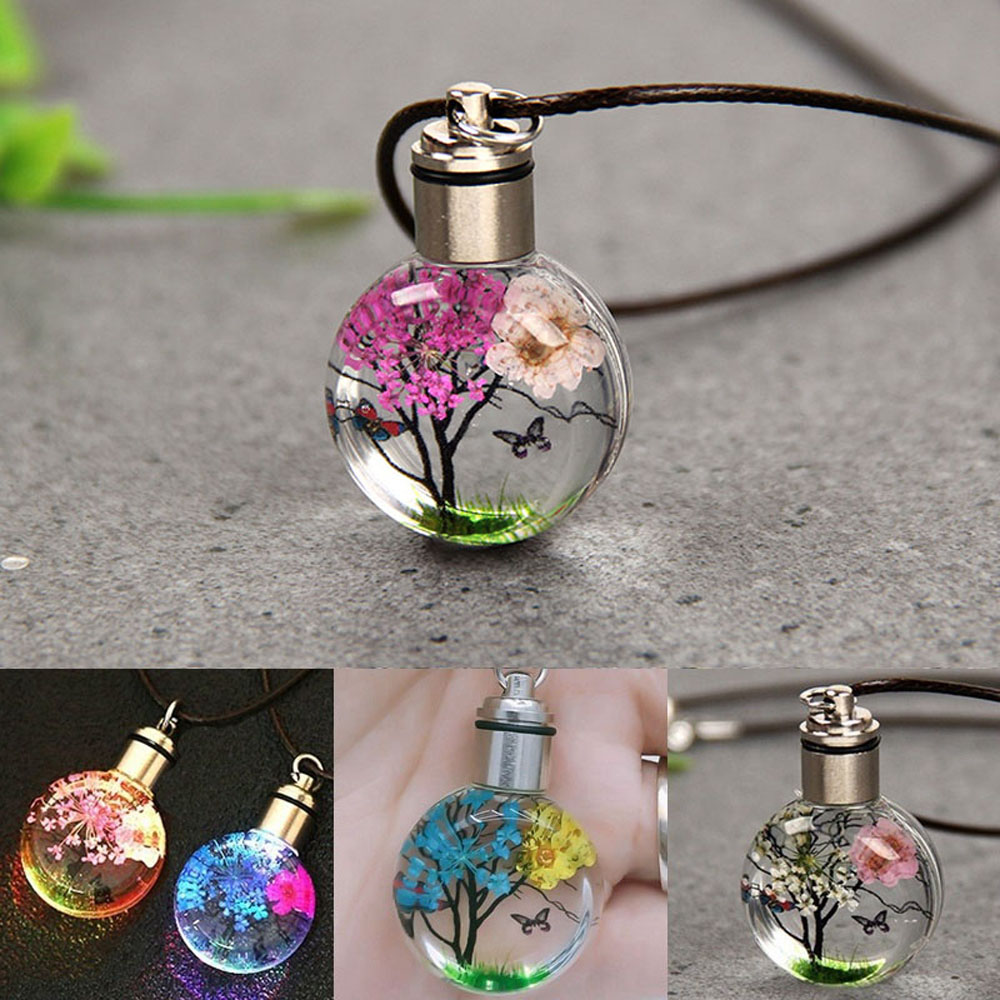 Car Air Freshener New Luminous Dried Flower Butterfly Glass Ball Car Pendant Decoration
Car Air Freshener New Luminous Dried Flower Butterfly Glass Ball Car Pendant Decoration