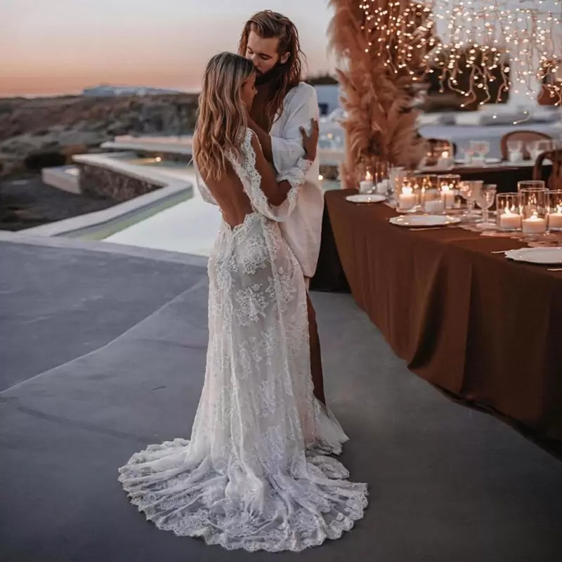 Bohemian Wedding Dresses Lace V-Neck Elegant Wedding Gown Boho Beach Bridal Dress Long Sleeves Open Back vestido novia, White
Bohemian Wedding Dresses Lace V-Neck Elegant Wedding Gown Boho Beach Bridal Dress Long Sleeves Open Back vestido novia, White