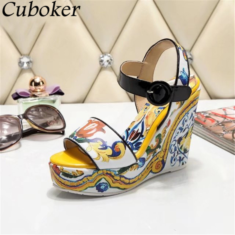Summer Runway Sandals Women Yellow Multicolour Painting Peep toe Wedge High Heels Buckle Ankle Strap Ladies Dress Shoes 220721
Summer Runway Sandals Women Yellow Multicolour Painting Peep toe Wedge High Heels Buckle Ankle Strap Ladies Dress Shoes 220721