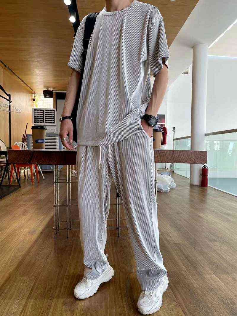 Ice Silk Casual Suit Male Ins Tide Brand Straight Pleated Sports Pants Summer Thin Section Handsome Drape Suit Mens Clothing L220607, Navy blue
Ice Silk Casual Suit Male Ins Tide Brand Straight Pleated Sports Pants Summer Thin Section Handsome Drape Suit Mens Clothing L220607, Navy blue