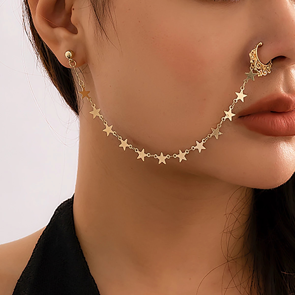 2022 Bohemia Sexy Women Geometric Metal Star Pendant Tassel Chain Clip Earrings Fake Nose Piercing Nose Clip Summer Jewelry
2022 Bohemia Sexy Women Geometric Metal Star Pendant Tassel Chain Clip Earrings Fake Nose Piercing Nose Clip Summer Jewelry