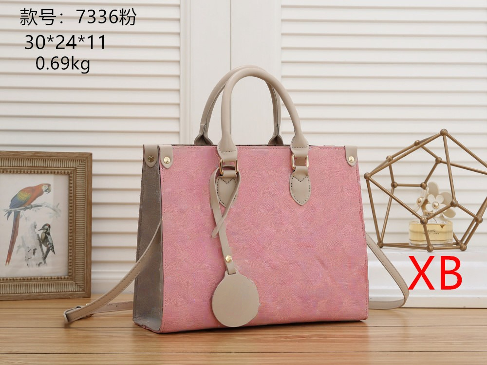 brand designers Cowhide Black Emboss Onthego Totes Designer Luxury Handbags MM Top Quality Women's Shoulder Crossbody Bags Shopper Bag Lady Purse 73A36, Size:30x24x11cm
brand designers Cowhide Black Emboss Onthego Totes Designer Luxury Handbags MM Top Quality Women's Shoulder Crossbody Bags Shopper Bag Lady Purse 73A36, Size:30x24x11cm