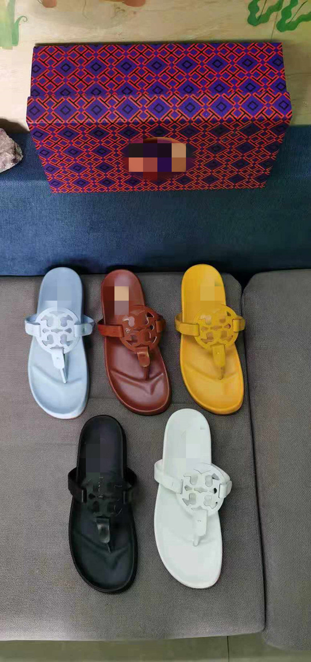 Trend Designer Sandals For Womens Ladies Hollowed Out Flower Floral Rubber Leather Low Heels Flats Flip Flops Luxe Tories Slides Summer sliede Beach Shoes Sliders
Trend Designer Sandals For Womens Ladies Hollowed Out Flower Floral Rubber Leather Low Heels Flats Flip Flops Luxe Tories Slides Summer sliede Beach Shoes Sliders