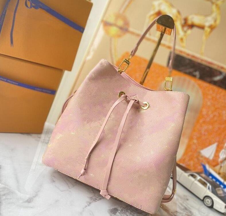 Designer bucket bags totes handbags Summer stardust bag neonoe women Luxurys shoulder crossbody tote Monograms Genuine Leather L handbag VUTTON'S pochette, Additional shipping fee
Designer bucket bags totes handbags Summer stardust bag neonoe women Luxurys shoulder crossbody tote Monograms Genuine Leather L handbag VUTTON'S pochette, Additional shipping fee