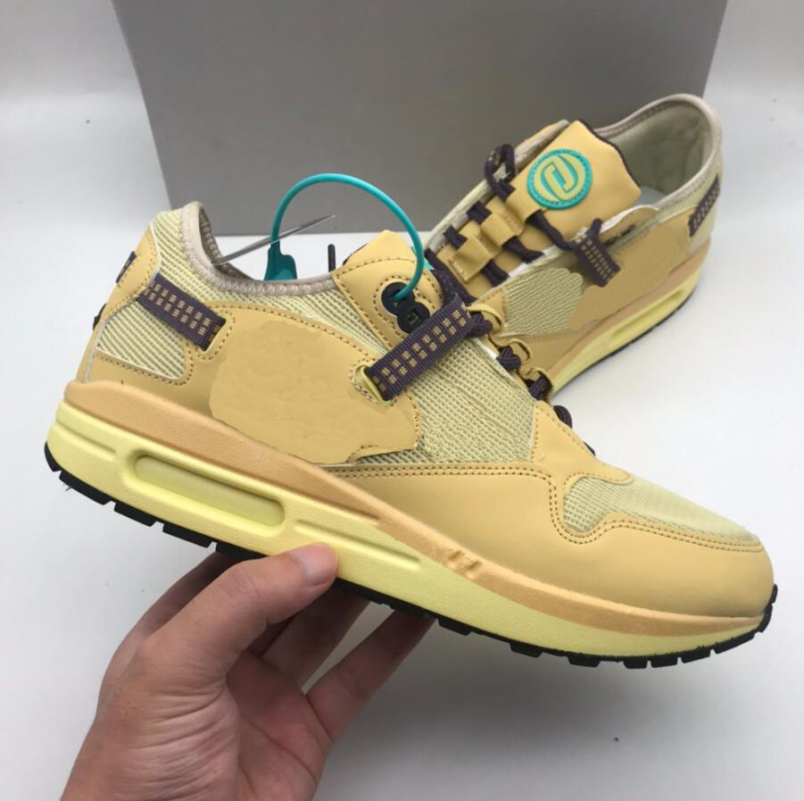 Designer Running Sports Shoes Fashion Am1 Men Women Low Cut Lace-Up Sneakers Comfortable Breathable Mesh Casual Trainers 36-44
Designer Running Sports Shoes Fashion Am1 Men Women Low Cut Lace-Up Sneakers Comfortable Breathable Mesh Casual Trainers 36-44