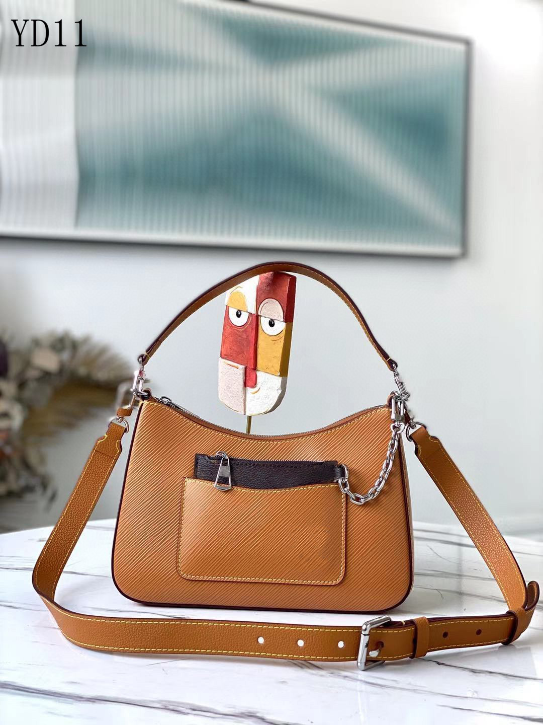 Marelle Handbag Gold Miel Quartz White Black Water Ripple Bags Grained Leather Honey Gold Cross Body Bag Designers Womens Handbags Purses M80794
Marelle Handbag Gold Miel Quartz White Black Water Ripple Bags Grained Leather Honey Gold Cross Body Bag Designers Womens Handbags Purses M80794