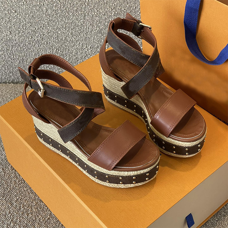 Starboard Wedge Sandal Women Designer Sandals High Heel Espadrilles Natural Perforated Calf Leather High Heels Lady Slides Outdoor Shoes With Box NO374, White
Starboard Wedge Sandal Women Designer Sandals High Heel Espadrilles Natural Perforated Calf Leather High Heels Lady Slides Outdoor Shoes With Box NO374, White