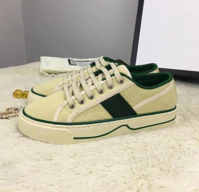 Top Tennis 1977 Sneaker mens Designer running Shoes triple black white linen fabric light blue butter cotton Beige ebony Canvas Luxurys men women sneakers trainers
Top Tennis 1977 Sneaker mens Designer running Shoes triple black white linen fabric light blue butter cotton Beige ebony Canvas Luxurys men women sneakers trainers