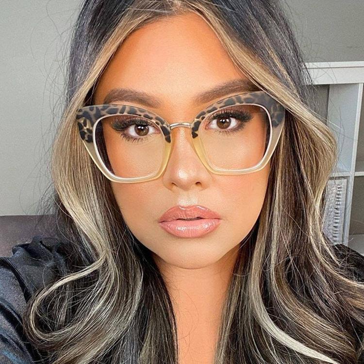 Fashion Sunglasses Frames 2022Square Anti Blue Light Blocking Optical Glasses Women Men Computer Reading Prescription Spectacle UnisexFashio
Fashion Sunglasses Frames 2022Square Anti Blue Light Blocking Optical Glasses Women Men Computer Reading Prescription Spectacle UnisexFashio
