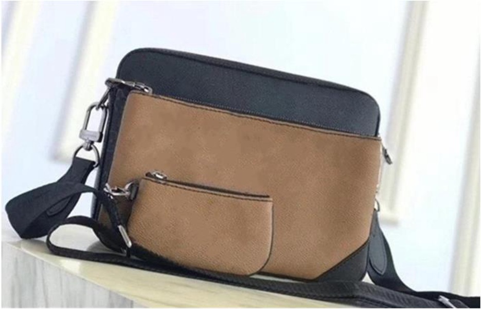 Handbags Men Leather Messenger Bags Luxury Shoulder Bag Designer Handbag Tote Man's bag, Black embossed
Handbags Men Leather Messenger Bags Luxury Shoulder Bag Designer Handbag Tote Man's bag, Black embossed