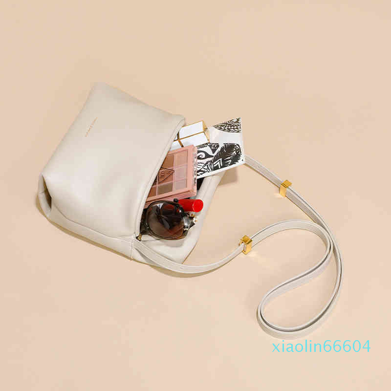Designer-Evening bag Women Handbag Shoulder Fashion Chain Dumpling Bag Solid Color Soft Leather Handbag High Quality, Brown
Designer-Evening bag Women Handbag Shoulder Fashion Chain Dumpling Bag Solid Color Soft Leather Handbag High Quality, Brown
