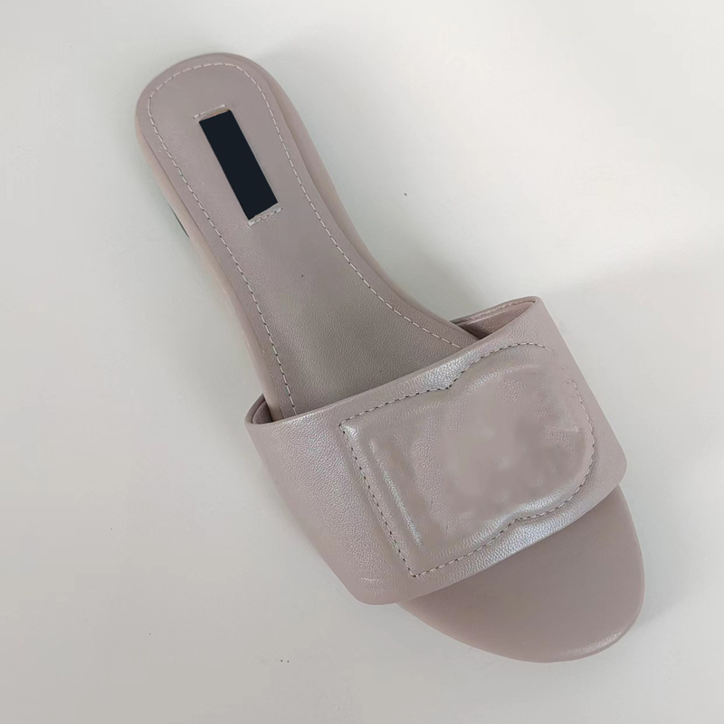 New Flat Designer Luxury Ladies Slippers White Black Top Quality Outdoor Beach Women Sandals Flip Flop 35-42, 10#
New Flat Designer Luxury Ladies Slippers White Black Top Quality Outdoor Beach Women Sandals Flip Flop 35-42, 10#