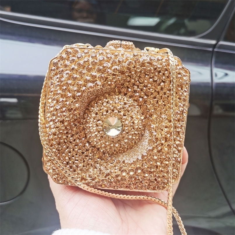 est Golden Luxury Square Clutch Lovely Bridal Wedding Party Handbags Crystal Encrusted Bags sm158 220616, Wholesale
est Golden Luxury Square Clutch Lovely Bridal Wedding Party Handbags Crystal Encrusted Bags sm158 220616, Wholesale