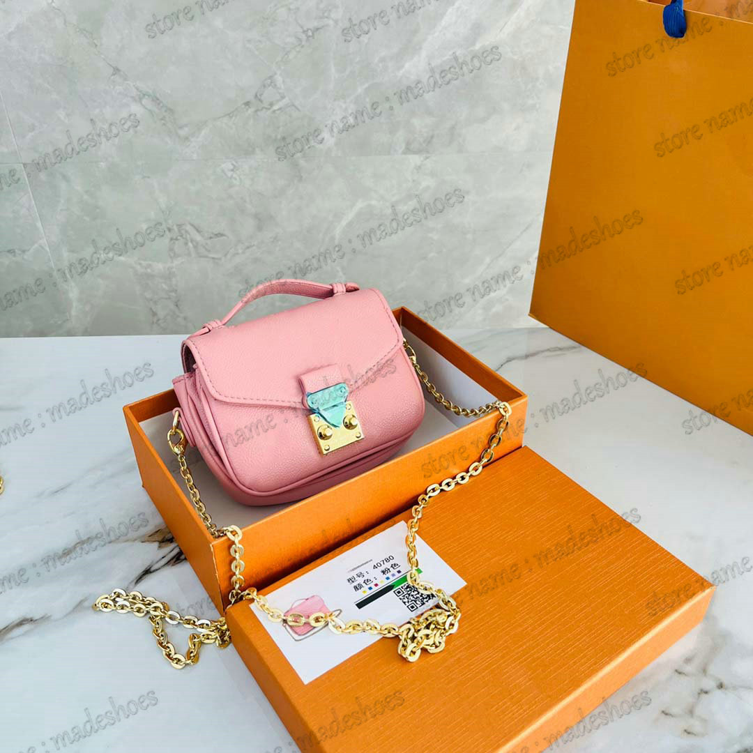 2022SS Mini-satchel Micro Metis Womens Chain Shoulder Bag Designer Womens Métis Mini Handbag Iconic S-lock clasp CrossBody Flap Monograms Pochette Purse
2022SS Mini-satchel Micro Metis Womens Chain Shoulder Bag Designer Womens Métis Mini Handbag Iconic S-lock clasp CrossBody Flap Monograms Pochette Purse
