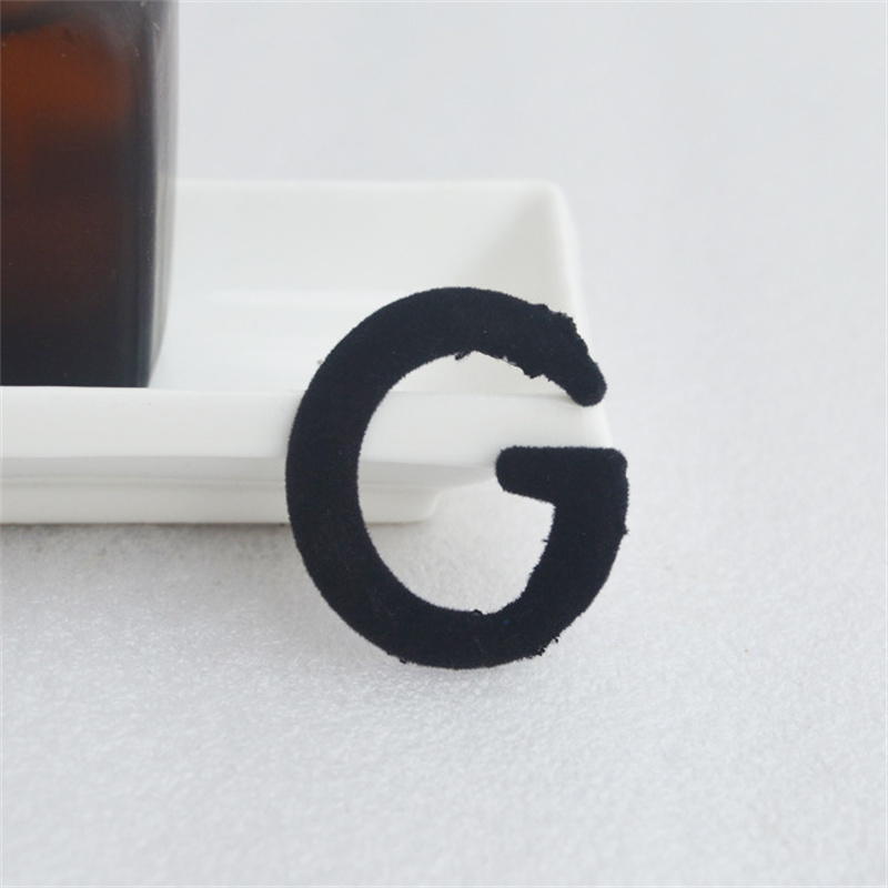 Simple Black Letter Brooches Fashion Chic Unisex Metal Brooch Versatile Personality Corsage Pins