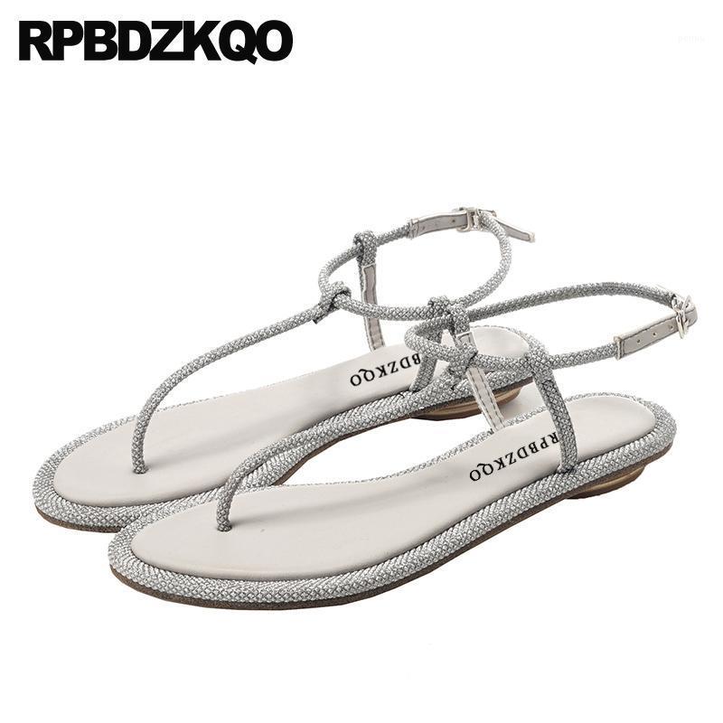 Designer Silver Rhinestone Crystal Women Sandals Flat Casual Open Toe Glitter Shoes Female Pink Summer 2022 Thong Ladies T Strap
Designer Silver Rhinestone Crystal Women Sandals Flat Casual Open Toe Glitter Shoes Female Pink Summer 2022 Thong Ladies T Strap